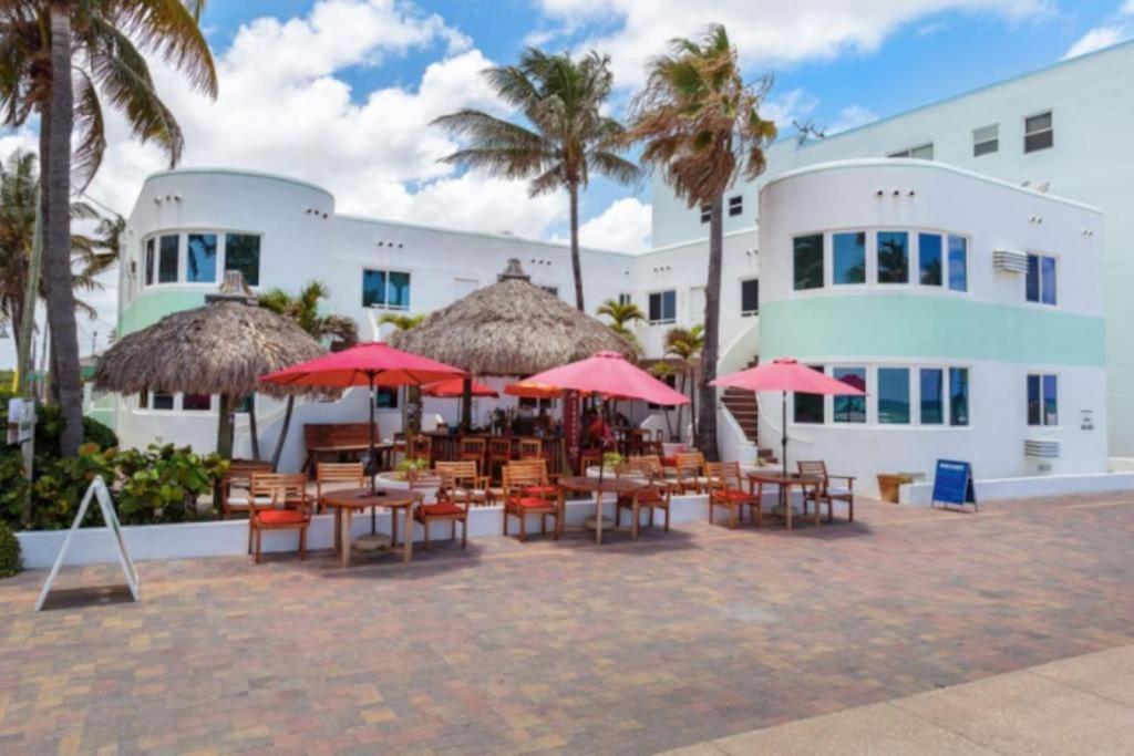 Walkabout 6 Suite On Hollywood Beach With Ocean Views Голливуд Экстерьер фото